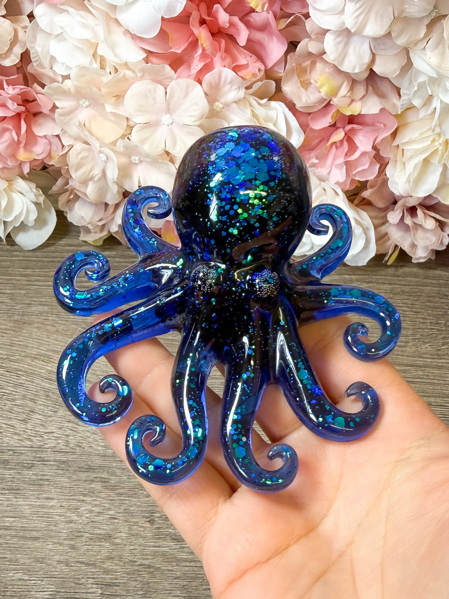 Oktopus Figur aus Epoxidharz – handgefertigte Deko Figur Einzelstück