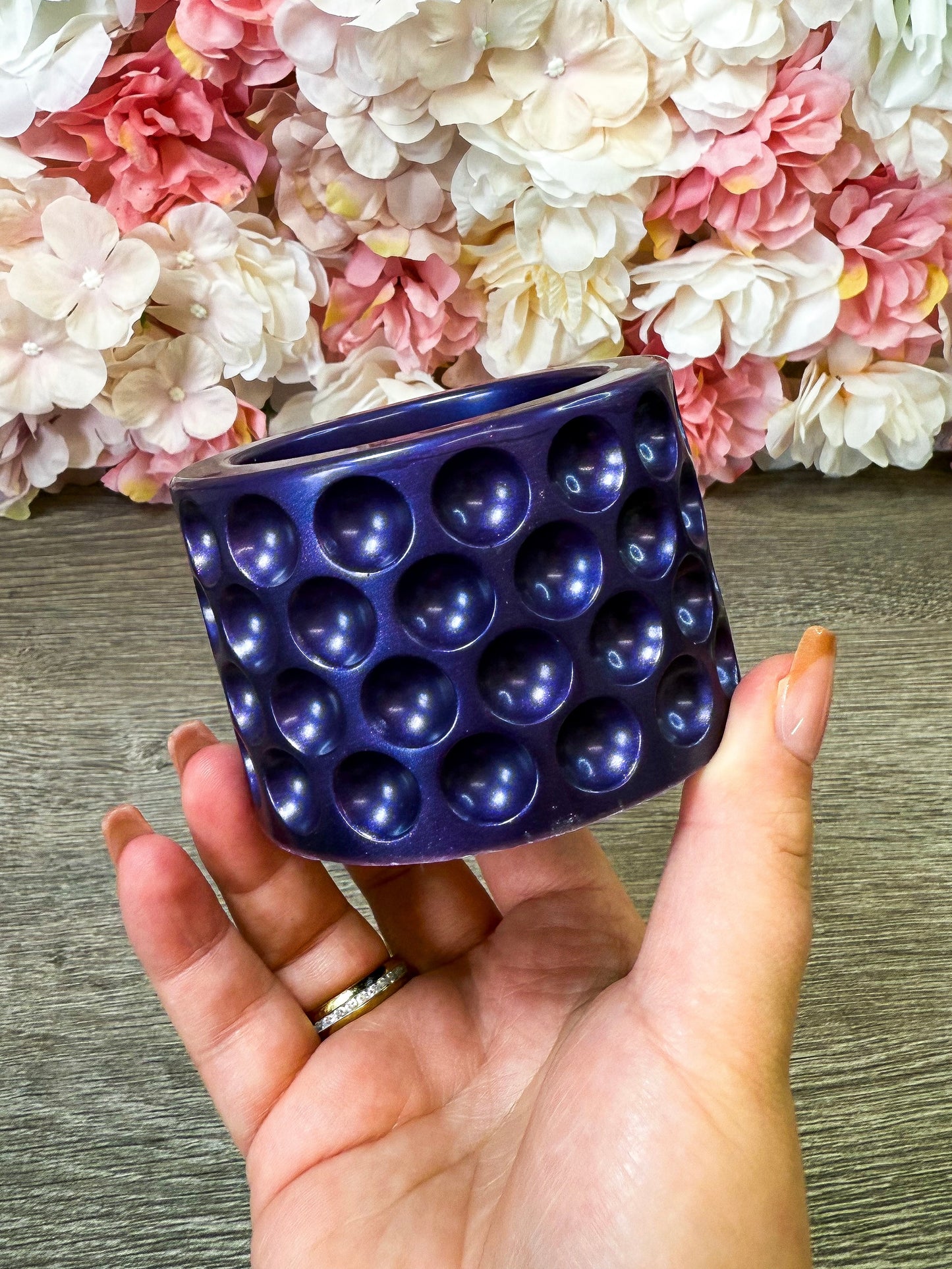 Blumentopf mit stilvollem Muster