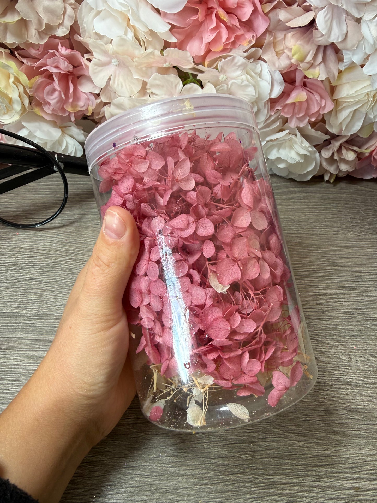 Große Dose Trockenhortensien Rosa – prall gefüllt – Resin Deko