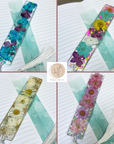Lesezeichen mit Blüten in verschiedenen Designs