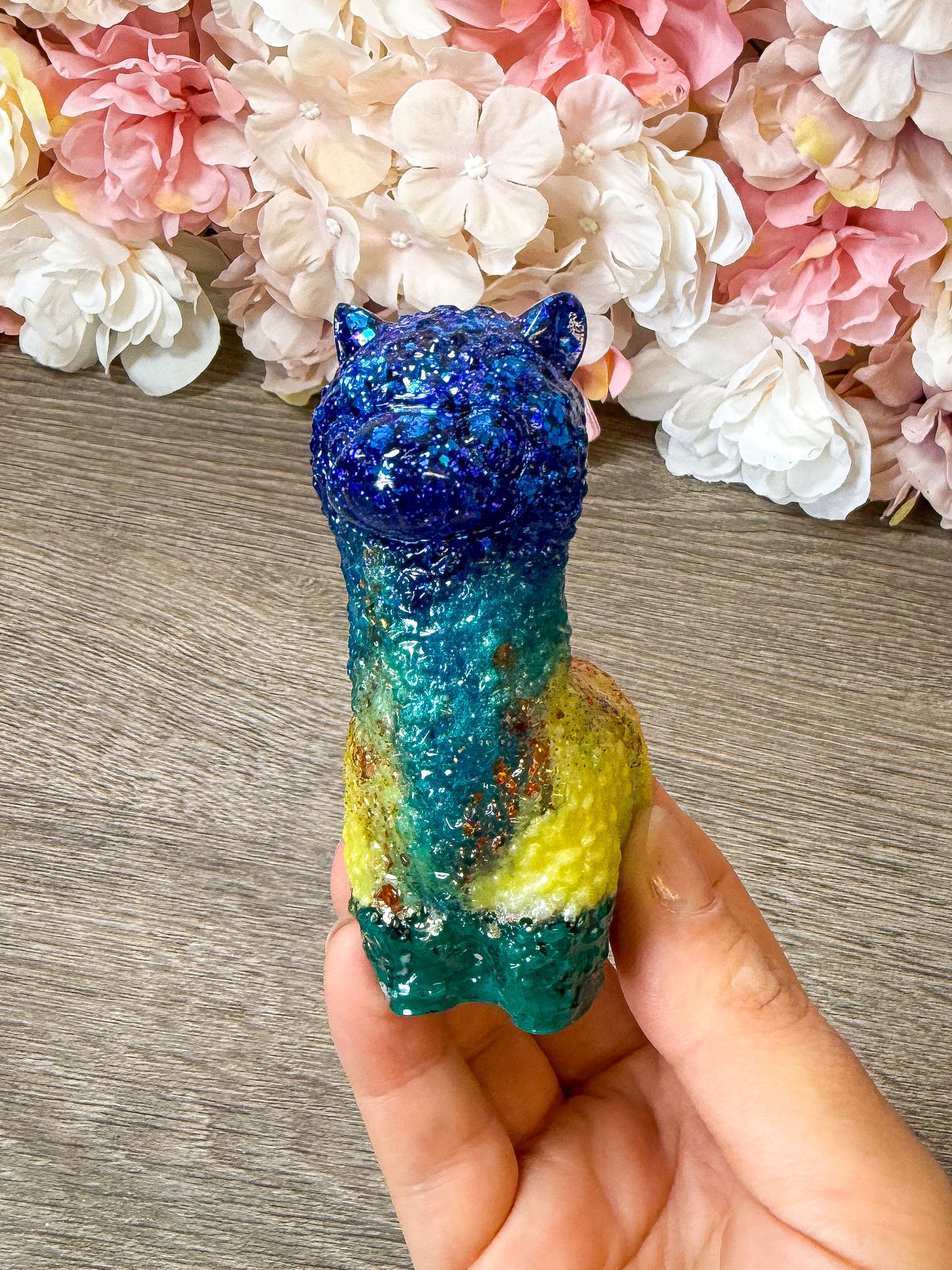 Alpaka Figur aus Epoxidharz – handgefertigte Deko Figur Einzelstück