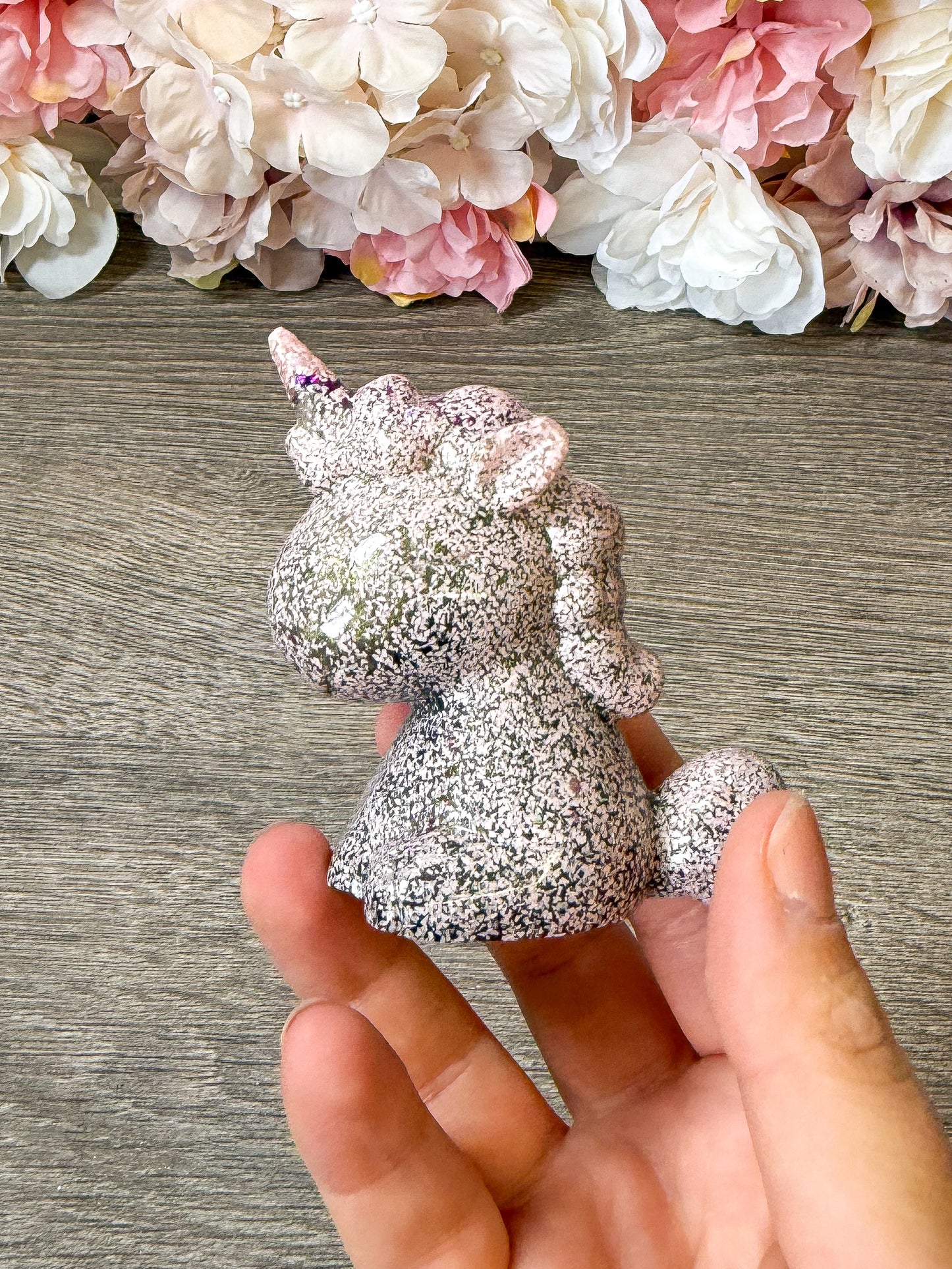 Einhorn Figur aus Epoxidharz – handgefertigte Deko Figur Einzelstück