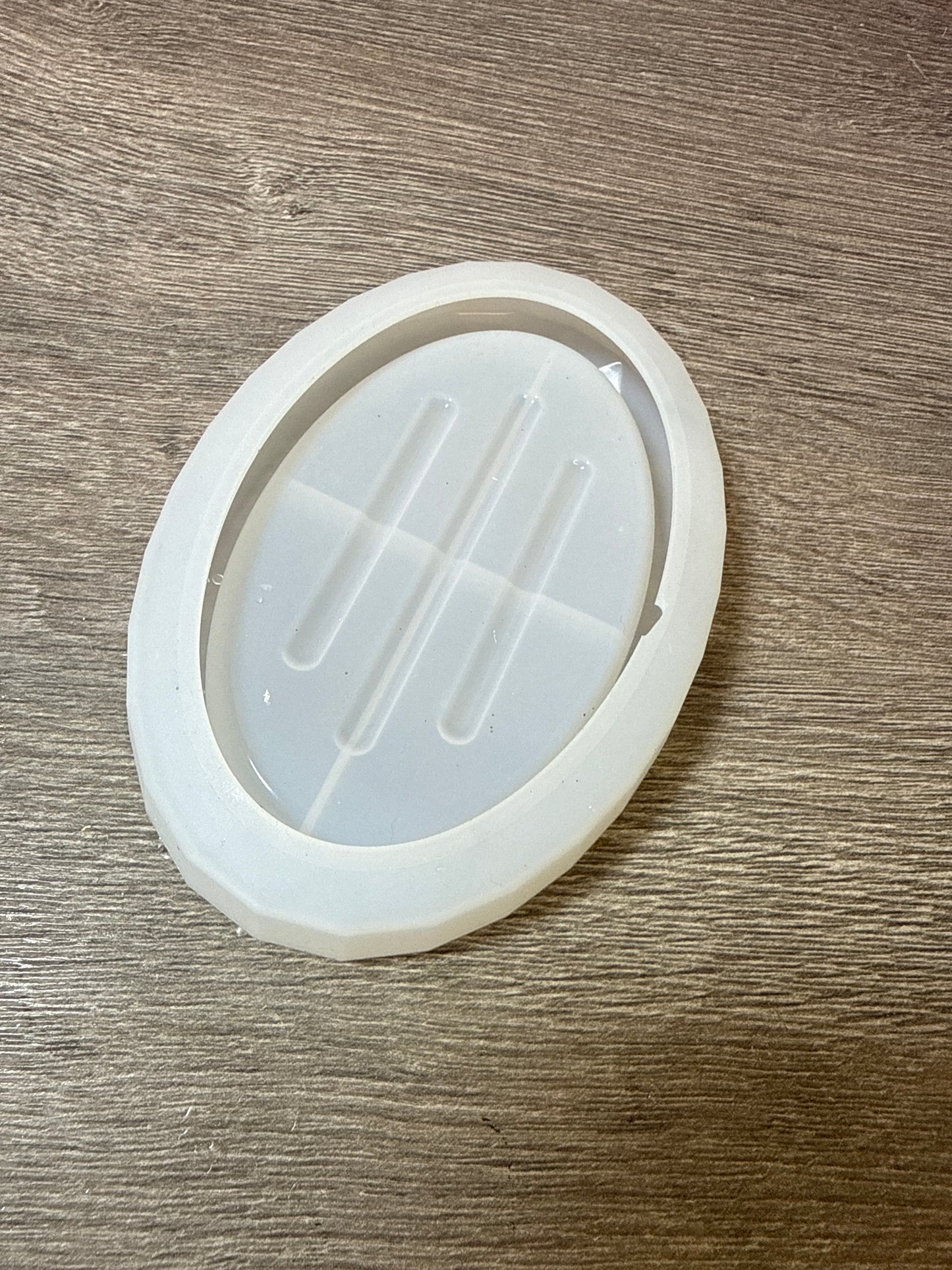 Ovale Seifenschale Silikonform – sehr guter Zustand mit kleiner Macke (0–1x benutzt)