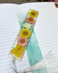 Lesezeichen mit Blüten in verschiedenen Designs
