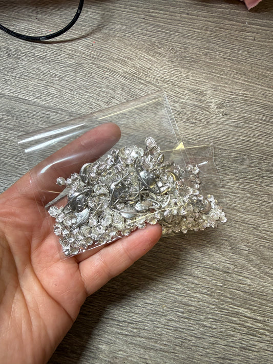 Silberne Metall-Charms Mix – ca. 20–25 g