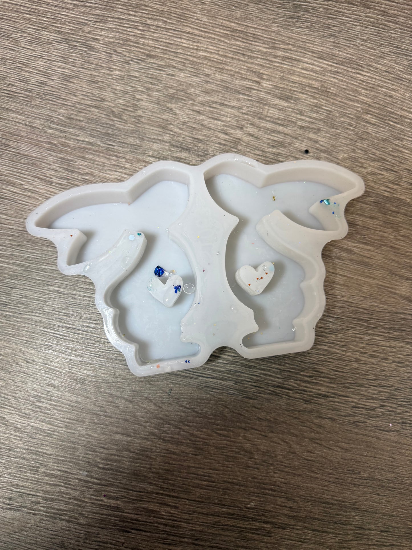 Silikonform Hasenpaar mit Herzen – gebraucht