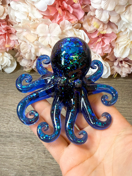 Oktopus Figur aus Epoxidharz – handgefertigte Deko Figur Einzelstück