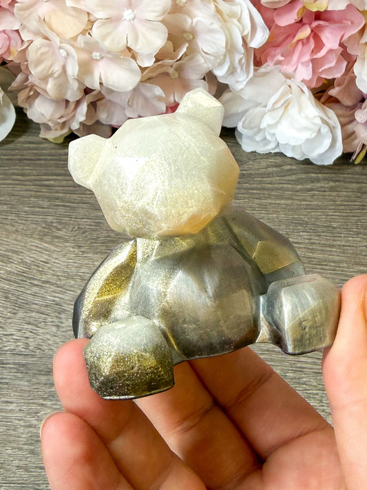 Teddy Figur aus Epoxidharz – handgefertigte Deko Figur Einzelstück