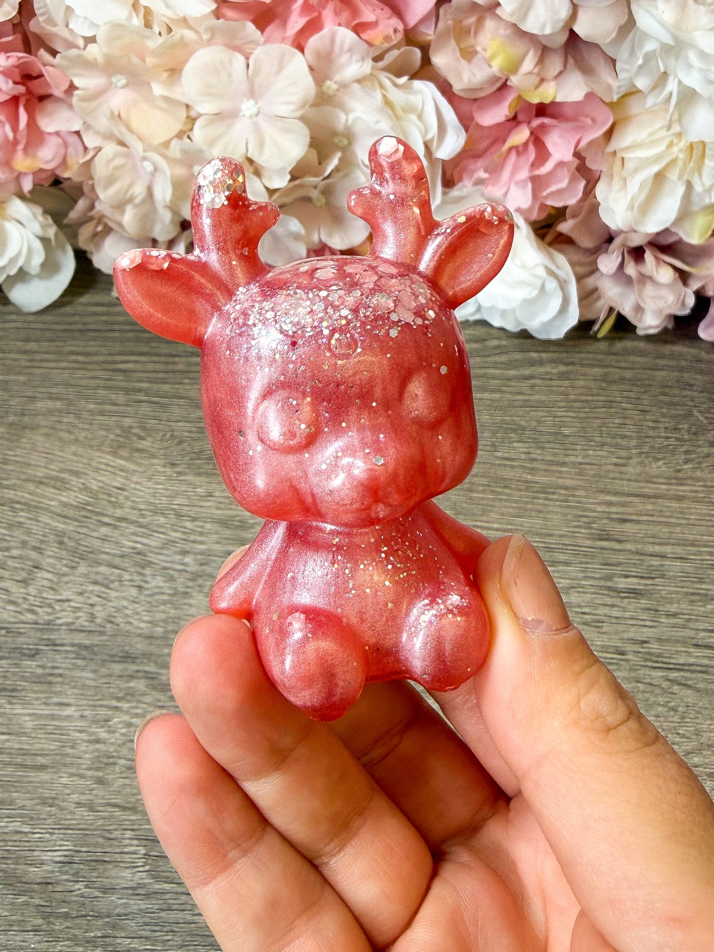 Hirsch Figur aus Epoxidharz – handgefertigte Deko Figur Einzelstück
