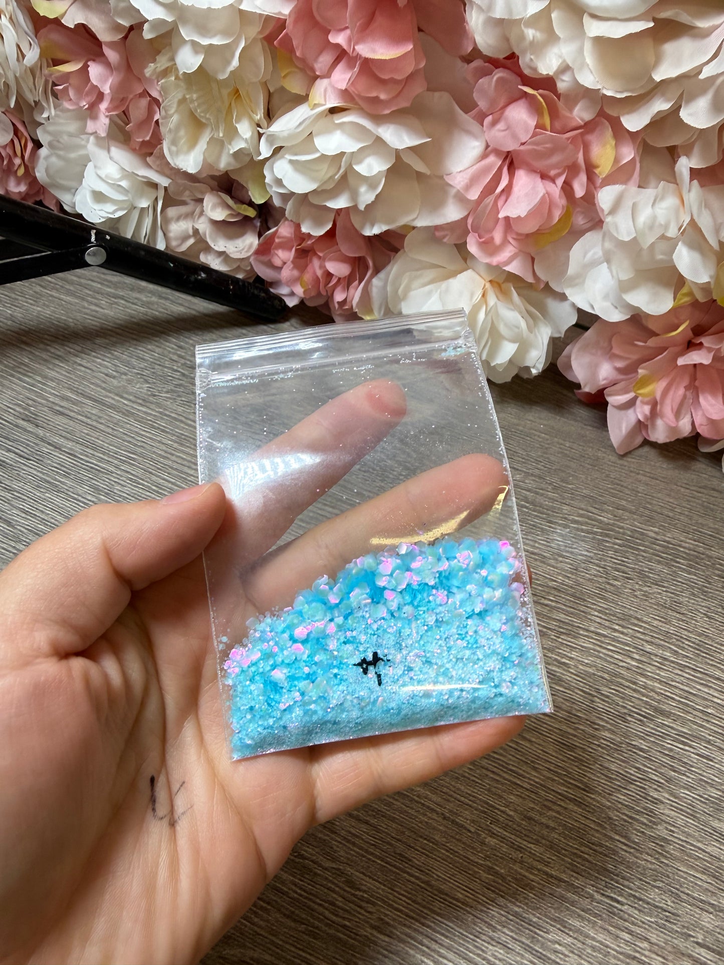 Glitter Mix Hellblau / Eisblau – irisierend – ca. 5–6 g – neu