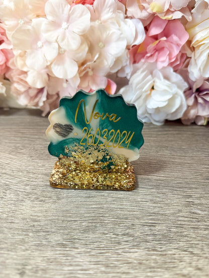 Geode-Erinnerungsstück mit Tierfell – personalisiertes Tierandenken aus Resin