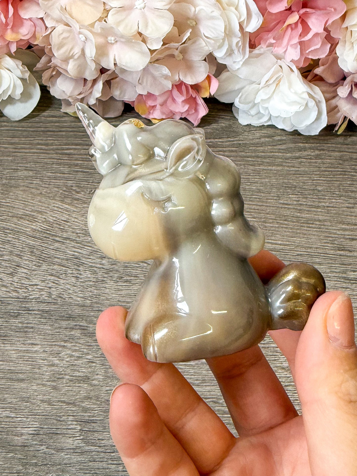 Einhorn Figur aus Epoxidharz – handgefertigte Deko Figur Einzelstück