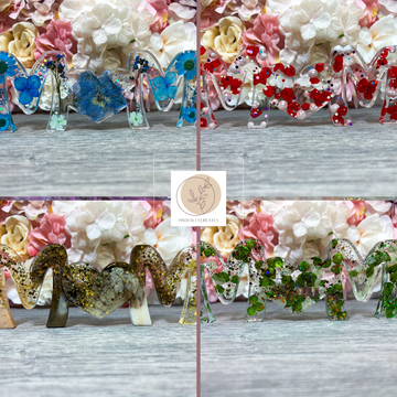 Standschild "Mom" in verschiedenen Designs