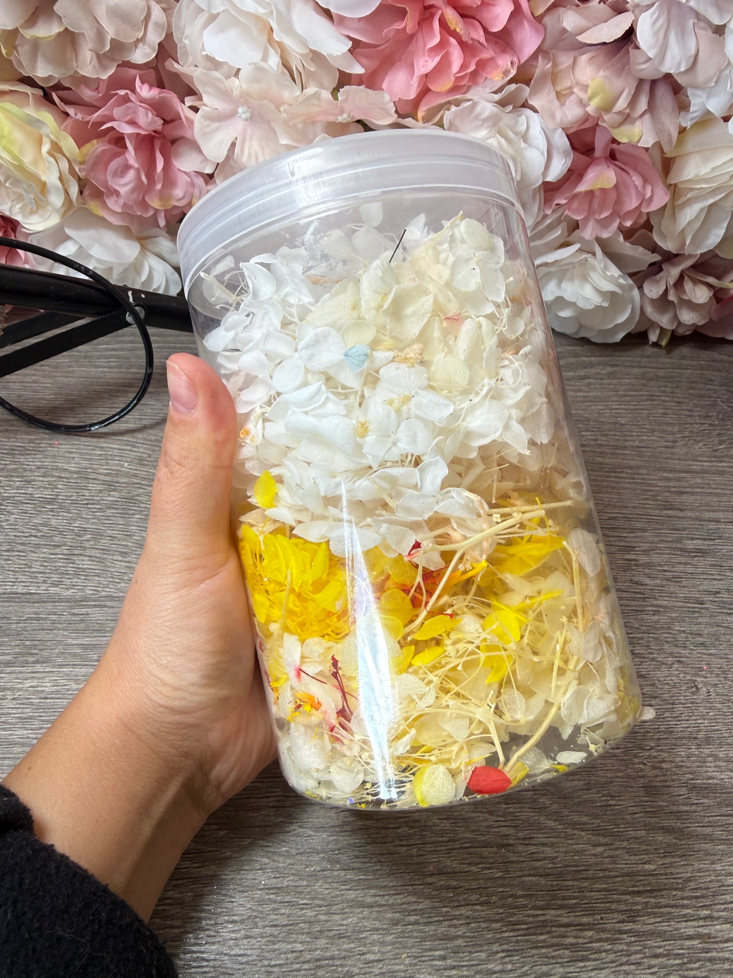 Große Dose Trockenhortensien Mix – prall gefüllt – Resin Deko
