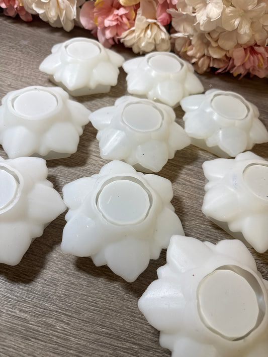 Lotusblüten-Teelichthalter Silikonform – gebraucht (Stückpreis)