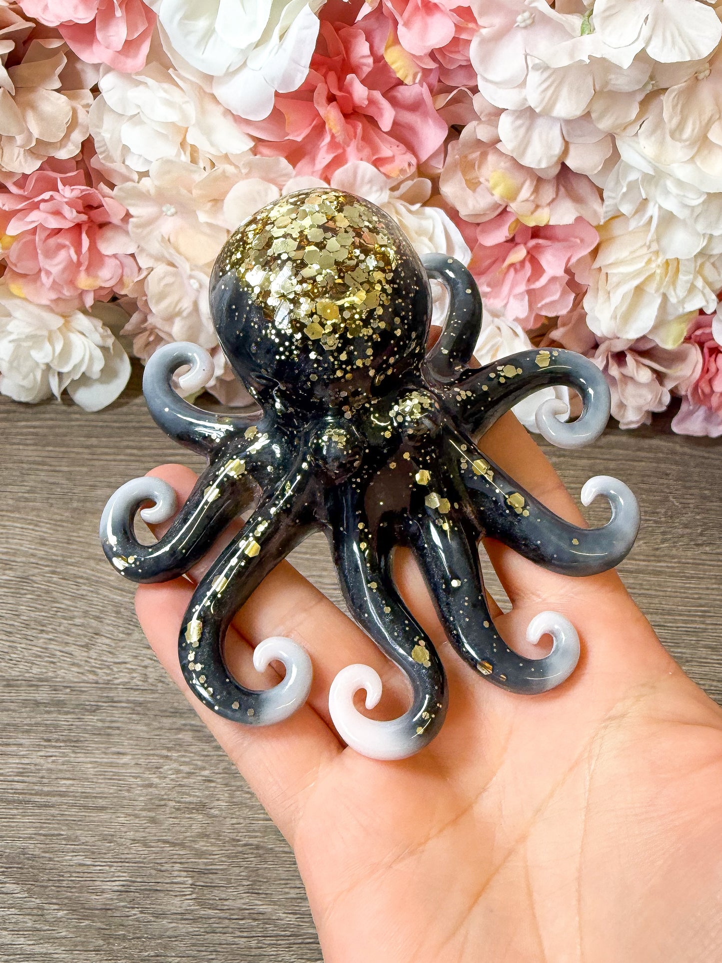 Oktopus Figur aus Epoxidharz – handgefertigte Deko Figur Einzelstück