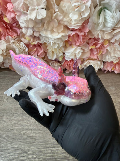 Handgefertigte Axolotl Figur aus Resin – süße Deko & Geschenkidee