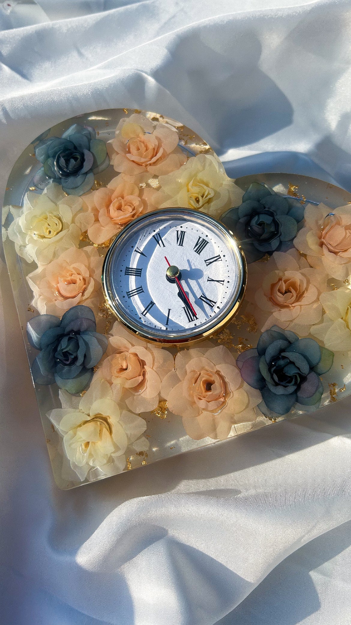 Standuhren aus Resin in verschiedenen Designs