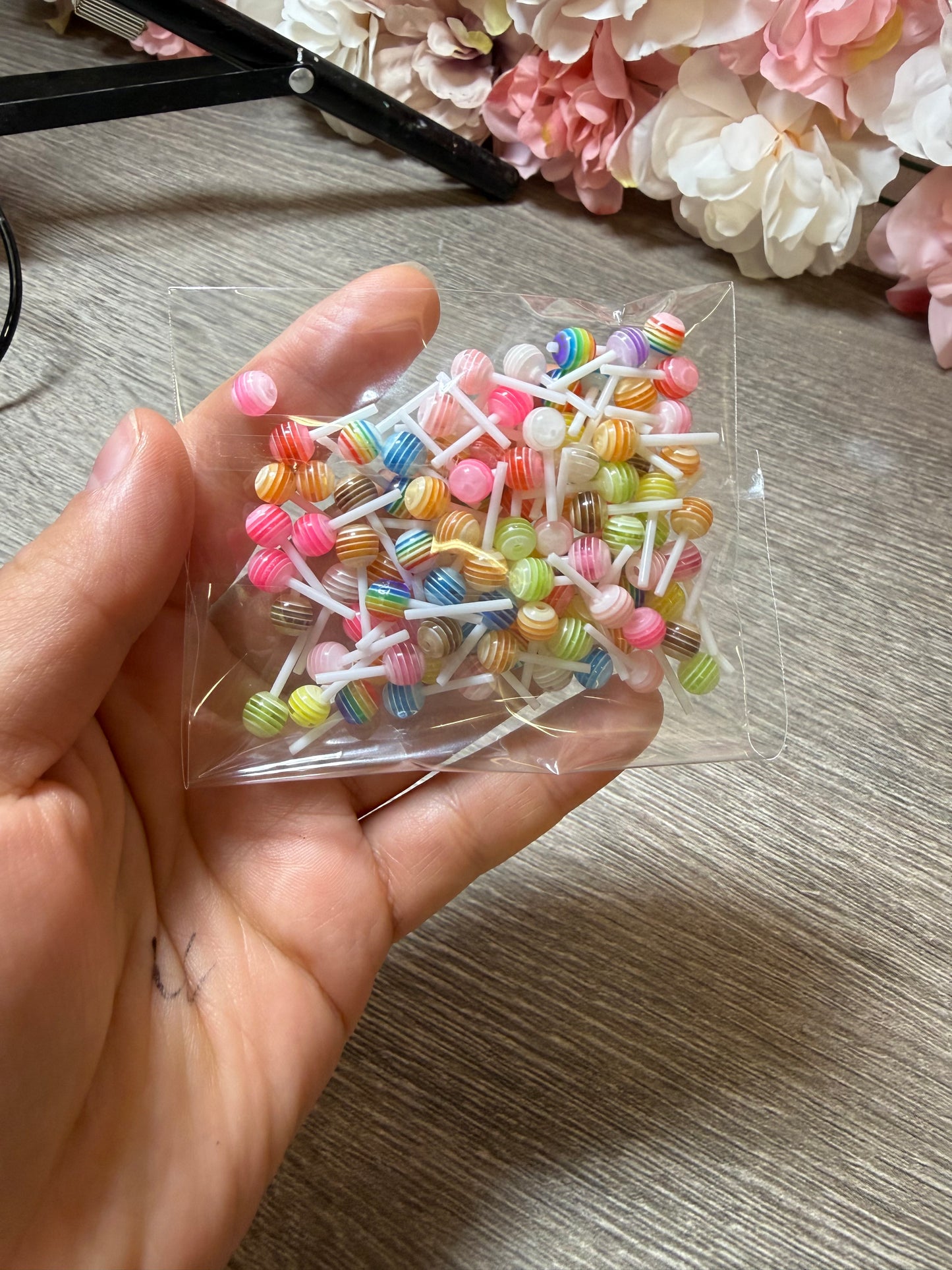Mini Lollipop Mix – bunte Lolli Resin Einleger – neu