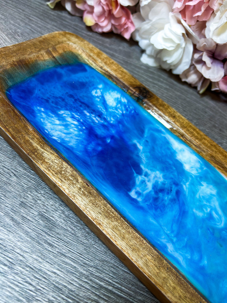 Mangoholztablett mit Resin veredelt