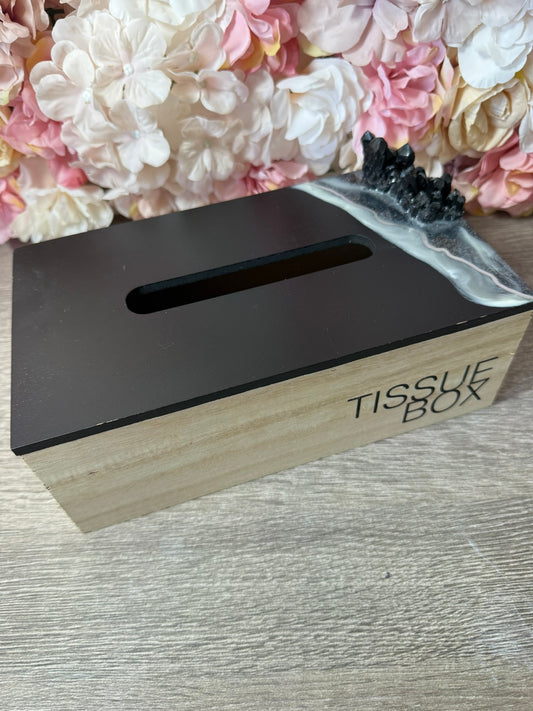 Taschentuchbox mit Harz veredelt