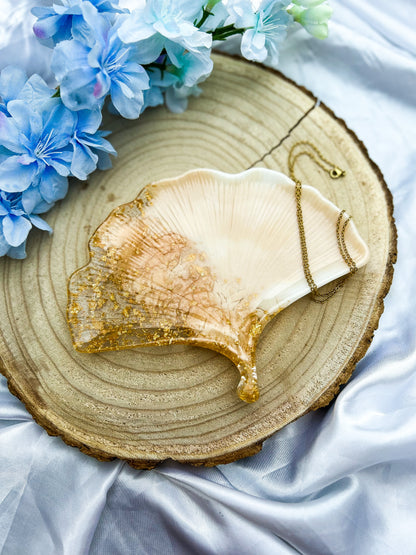 Handgefertigtes Tablett "Ginko" in in deiner Wunschfarbe