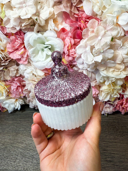 Kleine Dose in verschiedenen Designs